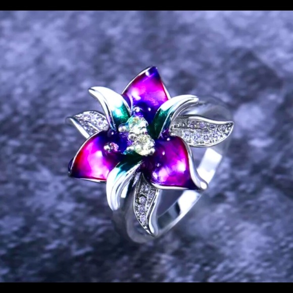 🤩 Last One 🤩Gorgeous Flower .925 Silver Ring - Picture 4 of 7